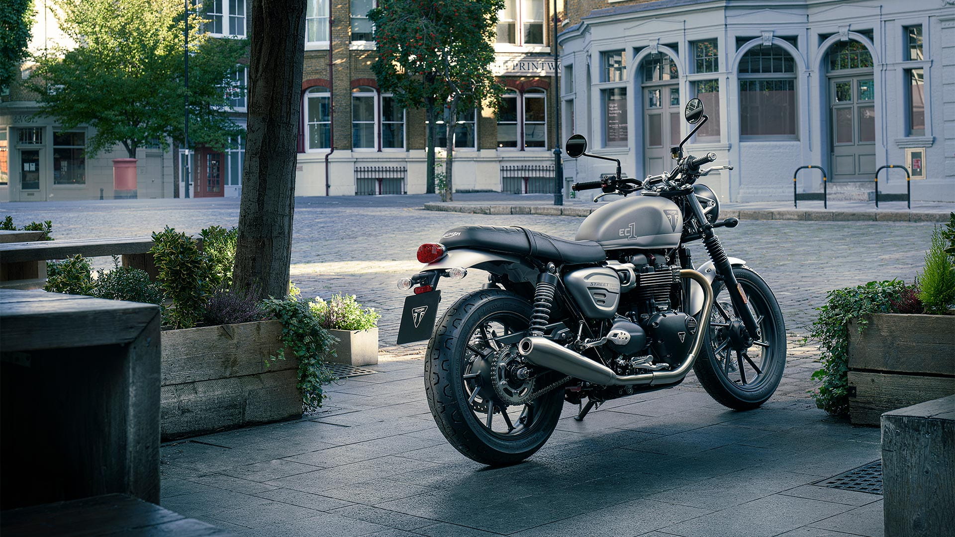 Street Twin EC1 Special Edition | For the Ride